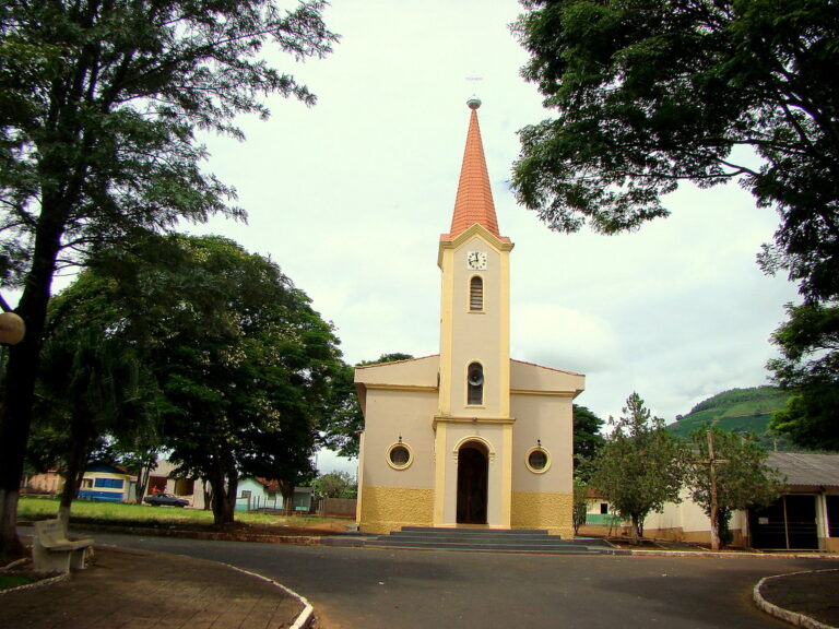 3421085096 4dd5d03c97 b - Diocese de Guaxupé Paróquias