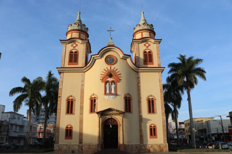F3 Matriz de Sao Jose e Nossa Senhora das Dores 1 - Diocese de Guaxupé Paróquias