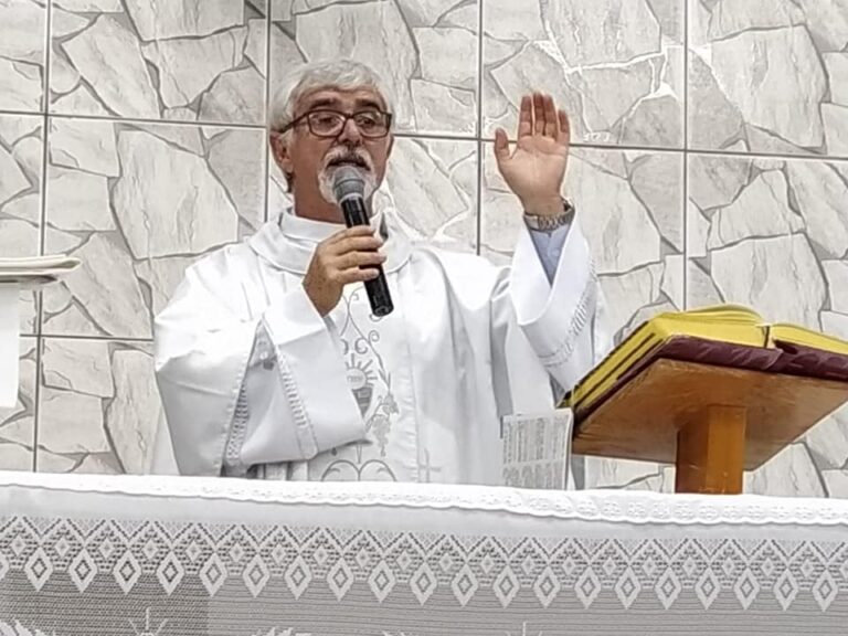 Padre Milton - Diocese de Guaxupé Conheça o Clero