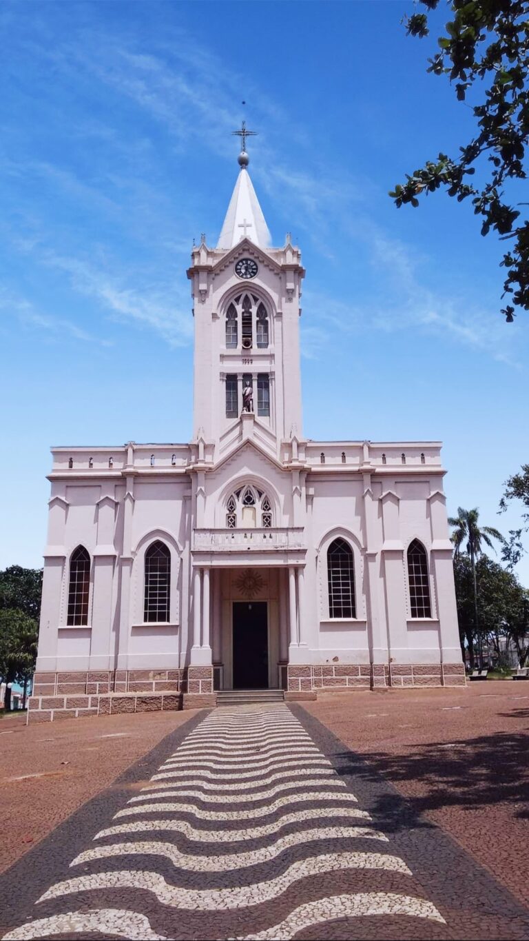matriz Itamogi - Diocese de Guaxupé Paróquias