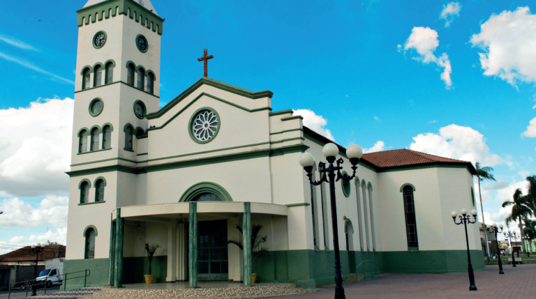 Goianases 10 - Diocese de Guaxupé Paróquias