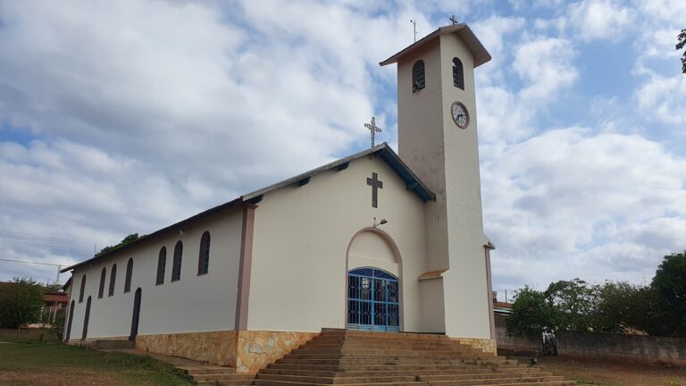 Matriz Sao Joao Batista - Diocese de Guaxupé Paróquias