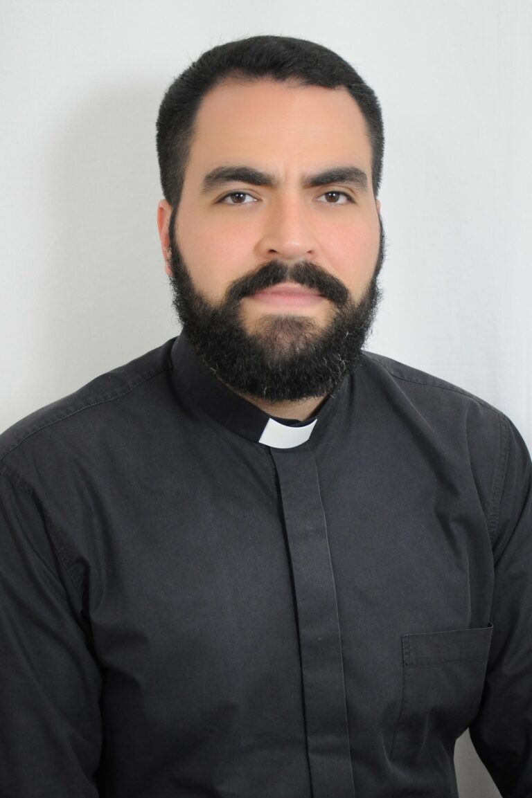 Padre Robson Inacio - Diocese de Guaxupé Conheça o Clero