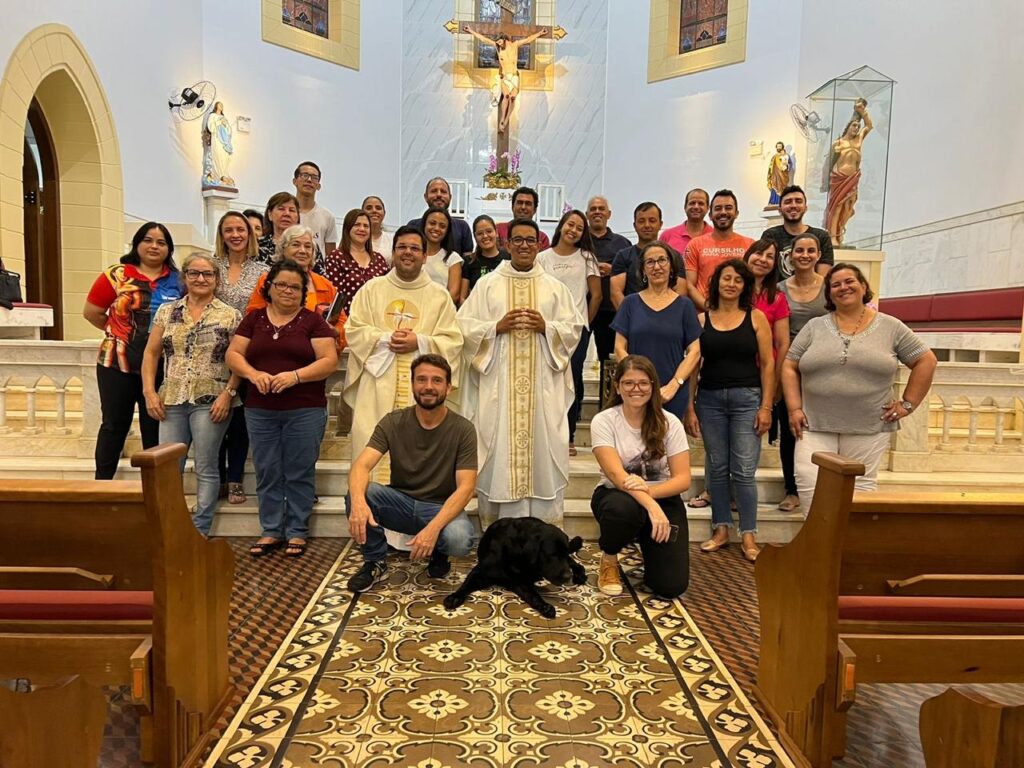 WhatsApp Image 2022 12 24 at 12.16.54 1 - Diocese de Guaxupé Paróquias do Setor Passos se unem para desejar feliz natal para seus fiéis