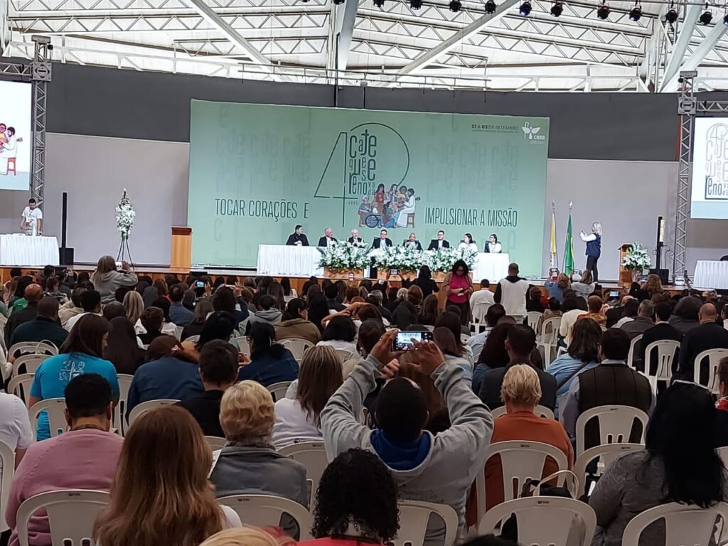 WhatsApp Image 2023 09 01 at 17.27.09 - Diocese de Guaxupé CATEQUISTAS DE TODO BRASIL REÚNEM-SE NO SANTUÁRIO NACIONAL DE APARECIDA PARA O ENCONTRO "CATEQUESE RENOVADA".