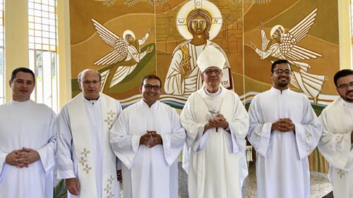 Fotos ministerios - Diocese de Guaxupé Conheça o Clero