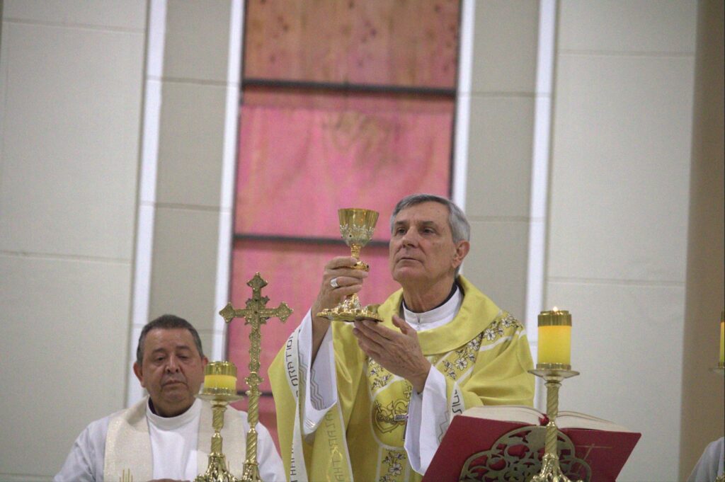 WhatsApp Image 2024 07 23 at 15.11.00 3 - Diocese de Guaxupé Novo material de formação teológica para leigos é lançado na Diocese de Guaxupé