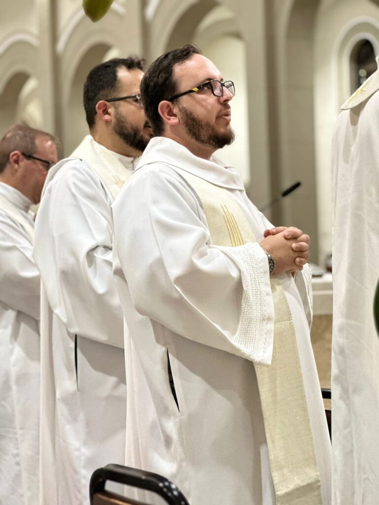 WhatsApp Image 2024 09 14 at 11.24.25 - Diocese de Guaxupé Ano Sacerdotal Diocesano da Diocese de Guaxupé: um ano de renovação e oração pelos padres