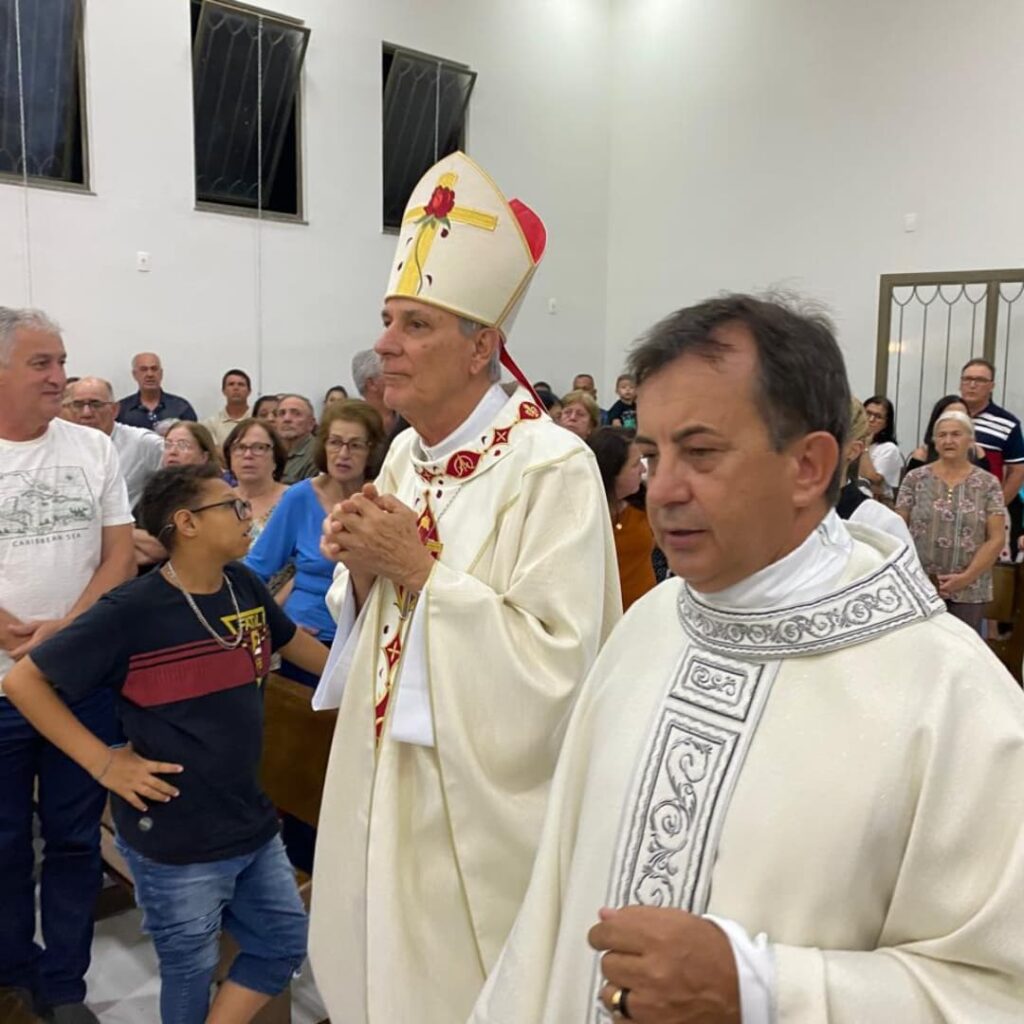 WhatsApp Image 2024 11 17 at 21.25.16 1 - Diocese de Guaxupé Paróquia São Sebastião, em Poços de Caldas, inaugura na Comunidade Córregos D´Ántas a Capela São João Paulo II