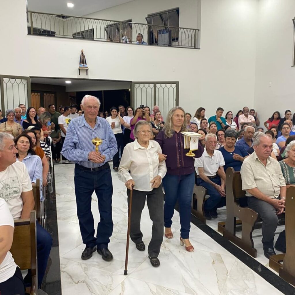 WhatsApp Image 2024 11 17 at 21.25.17 1 - Diocese de Guaxupé Paróquia São Sebastião, em Poços de Caldas, inaugura na Comunidade Córregos D´Ántas a Capela São João Paulo II