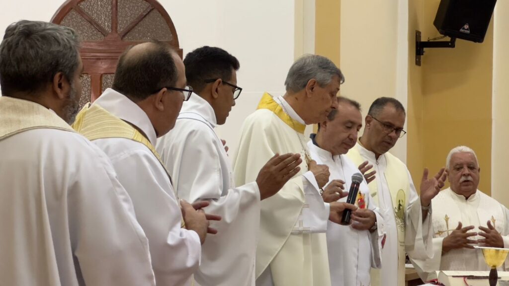 Dom José Lanza preside Missa de abertura dos trabalhos de 2025 2 - Diocese de Guaxupé WhatsApp Image 2025 01 03 at 11.36.20 2 - Diocese de Guaxupé Dom José Lanza preside Missa de abertura dos trabalhos de 2025