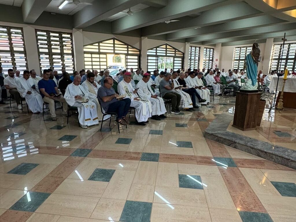 477545051 18109437919465843 1148394177213628641 n - Diocese de Guaxupé Retiro Anual do Clero 2025: Renovação da Fé e Esperança