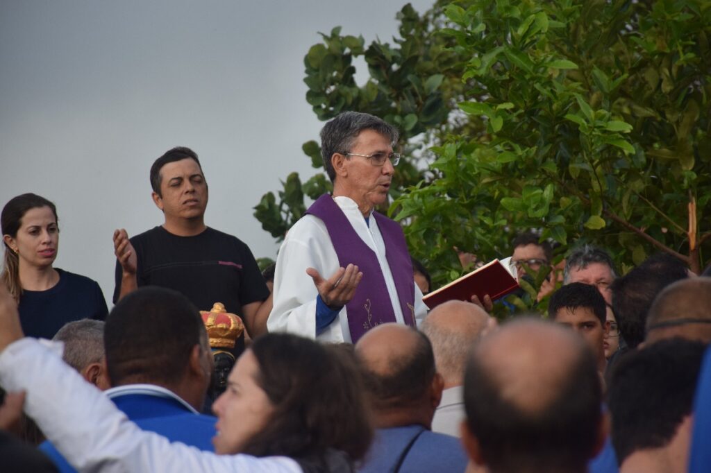 Fé que move montanhas: Paróquias de Alpinópolis se unem em caminhada histórica até a Serra da Ventania 3 - Diocese de Guaxupé WhatsApp Image 2025 04 06 at 13.44.08 3 - Diocese de Guaxupé Fé que move montanhas: Paróquias de Alpinópolis se unem em caminhada histórica até a Serra da Ventania