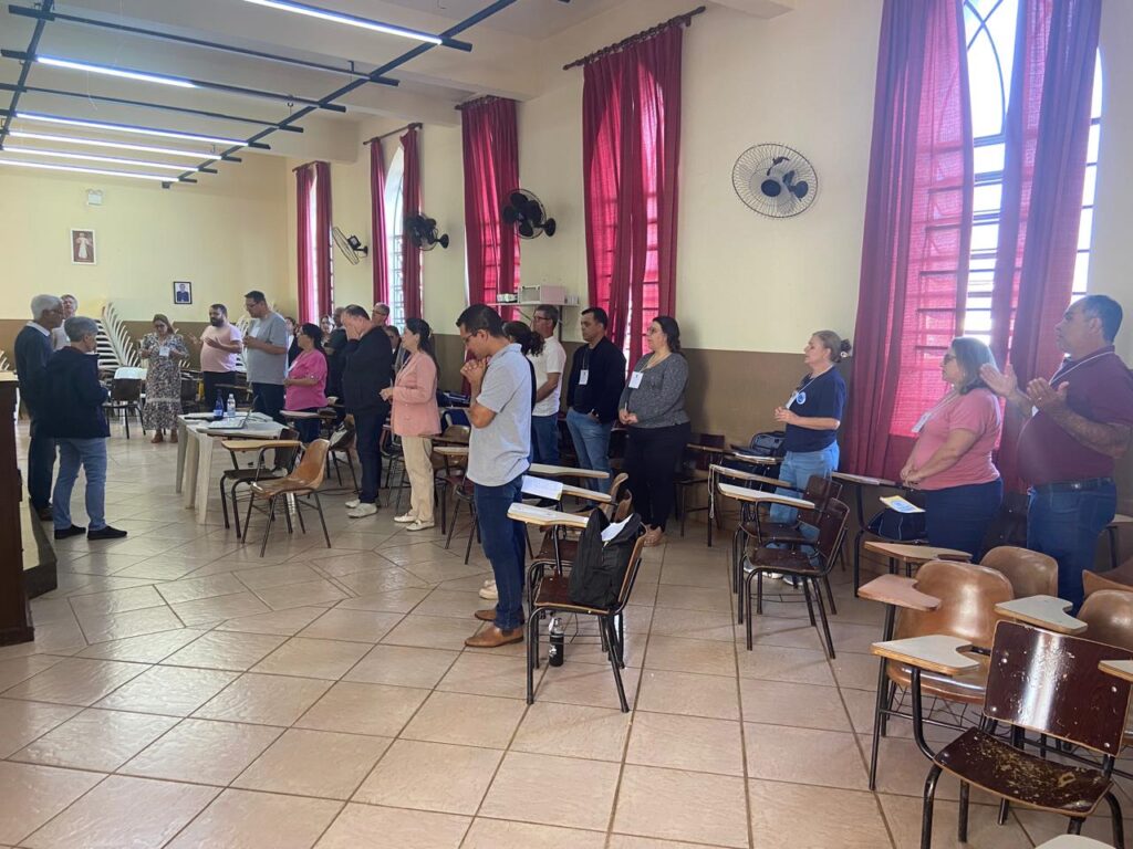 Terceiro Encontro Diocesano de Formação da Pastoral Familiar marca início da Fase 2 do INAPAF 4 - Diocese de Guaxupé WhatsApp Image 2025 05 09 at 08.10.31 2 - Diocese de Guaxupé Terceiro Encontro Diocesano de Formação da Pastoral Familiar marca início da Fase 2 do INAPAF