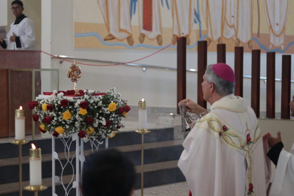 COM SANTA RITA DE CÁSSIA SOMOS PEREGRINOS DE ESPERANÇA 14 - Diocese de Guaxupé WhatsApp Image 2025 05 12 at 16.30.06 4 - Diocese de Guaxupé COM SANTA RITA DE CÁSSIA SOMOS PEREGRINOS DE ESPERANÇA