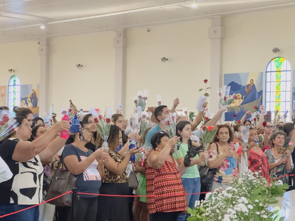 COM SANTA RITA DE CÁSSIA SOMOS PEREGRINOS DE ESPERANÇA 10 - Diocese de Guaxupé WhatsApp Image 2025 05 12 at 16.30.07 2 - Diocese de Guaxupé COM SANTA RITA DE CÁSSIA SOMOS PEREGRINOS DE ESPERANÇA