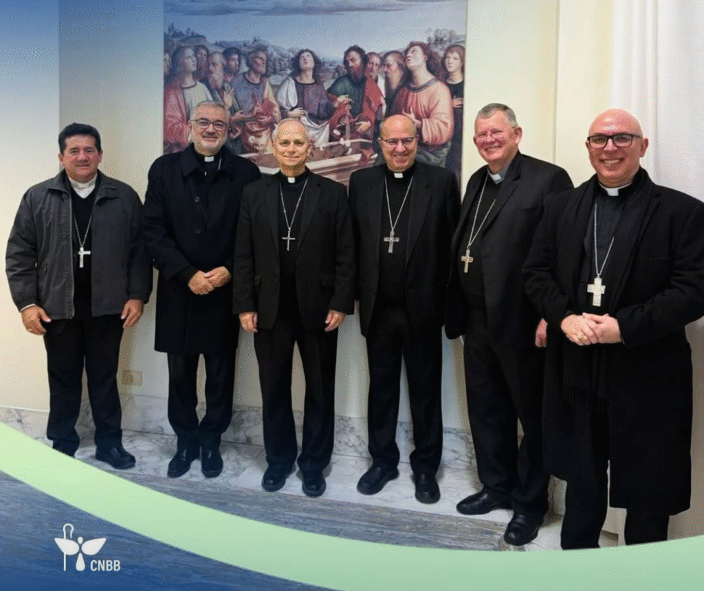 Habemus Papam: cardeal Robert Francis Prevost é eleito o 267º Pontífice da Igreja Católica Apostólica Romana 3 - Diocese de Guaxupé image - Diocese de Guaxupé Habemus Papam: cardeal Robert Francis Prevost é eleito o 267º Pontífice da Igreja Católica Apostólica Romana