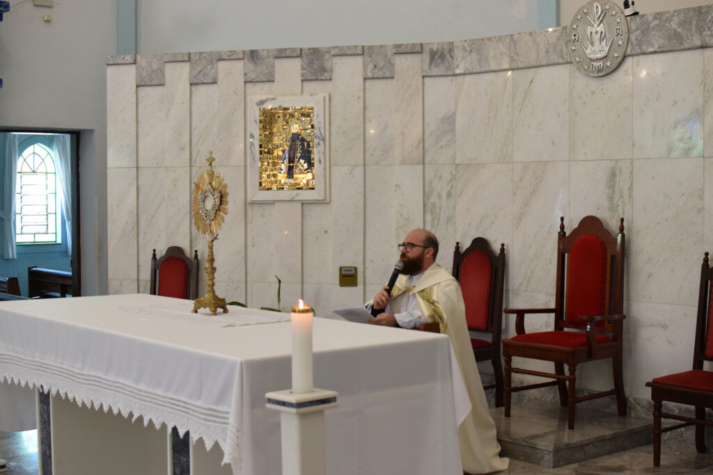 Jubileu da Eucaristia acontece no Setor Alfenas 8 - Diocese de Guaxupé DSC 1040 1 - Diocese de Guaxupé Jubileu da Eucaristia acontece no Setor Alfenas