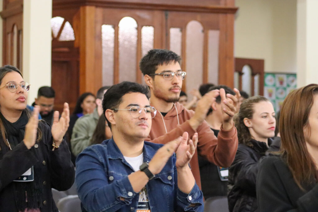 Formação para lideranças jovens acontece na Cúria em Guaxupé 3 - Diocese de Guaxupé IMG 0330 1 - Diocese de Guaxupé Formação para lideranças jovens acontece na Cúria em Guaxupé