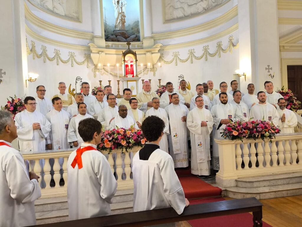 XIX Congresso da Região Leste 1,2 e 3 do ECC acontece em Petrópolis-RJ 1 - Diocese de Guaxupé Imagem do WhatsApp de 2025 07 21 as 15.09.26 a2ad1857 - Diocese de Guaxupé XIX Congresso da Região Leste 1,2 e 3 do ECC acontece em Petrópolis-RJ