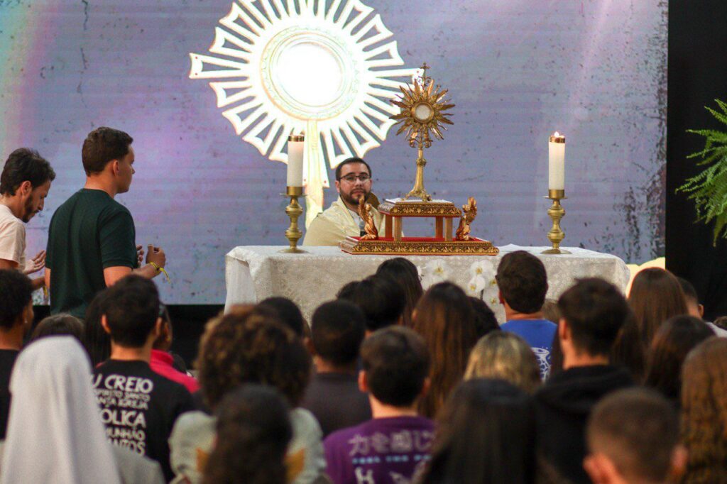 Encontro promovido pela Comunidade Mariana Resgate reune 170 jovens em um dia intenso de oração 6 - Diocese de Guaxupé WhatsApp Image 2025 08 06 at 08.38.15 2 - Diocese de Guaxupé Encontro promovido pela Comunidade Mariana Resgate reune 170 jovens em um dia intenso de oração