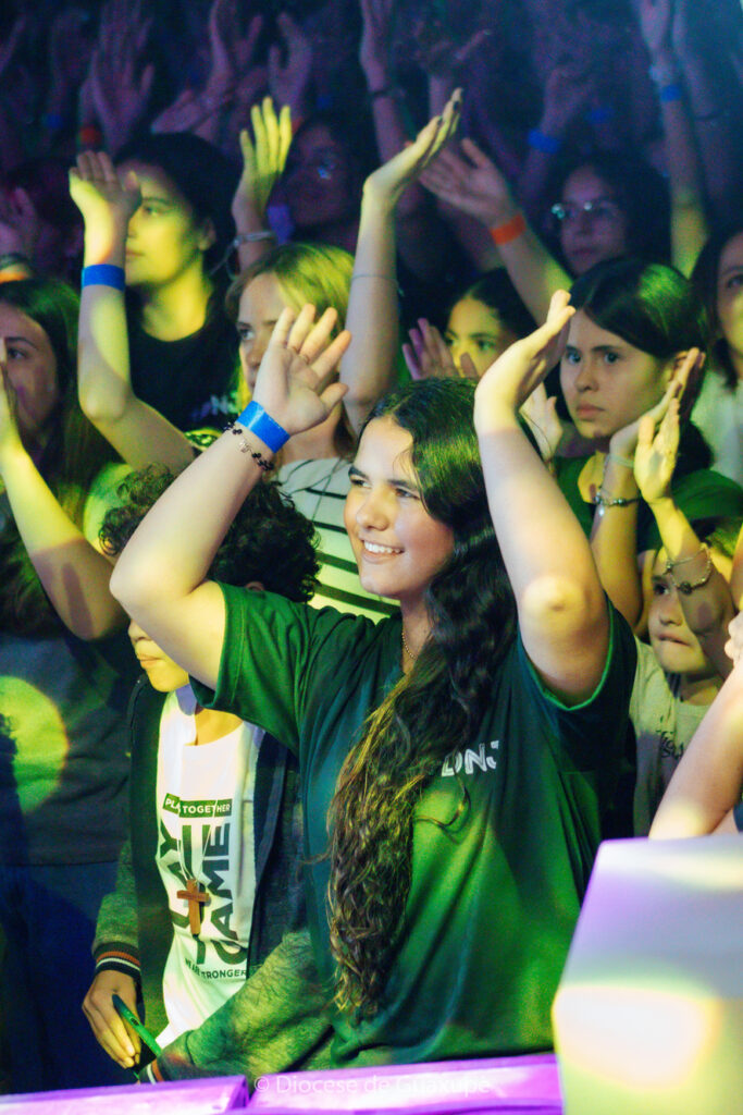 IMG 1766 1 - Diocese de Guaxupé Força jovem toma conta do Santuário Santo Aníbal no Dia Nacional da Juventude