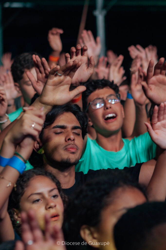 IMG 1826 1 - Diocese de Guaxupé Força jovem toma conta do Santuário Santo Aníbal no Dia Nacional da Juventude