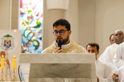 Diocese de Guaxupé acolhe dois novos diáconos em solene celebração na Catedral 7 - Diocese de Guaxupé MG 5879 - Diocese de Guaxupé Diocese de Guaxupé acolhe dois novos diáconos em solene celebração na Catedral