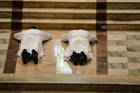 Diocese de Guaxupé acolhe dois novos diáconos em solene celebração na Catedral 13 - Diocese de Guaxupé MG 5901 - Diocese de Guaxupé Diocese de Guaxupé acolhe dois novos diáconos em solene celebração na Catedral