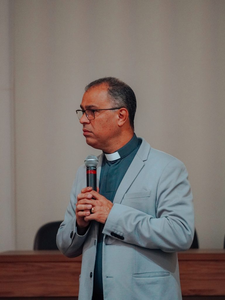 Encontro Diocesano reúne secretárias e secretários paroquiais na Cúria Diocesana 21 - Diocese de Guaxupé DSC04154 - Diocese de Guaxupé Encontro Diocesano reúne secretárias e secretários paroquiais na Cúria Diocesana
