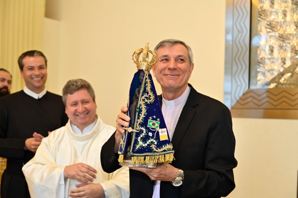 Dom José Lanza visita o Santuário Nacional de Aparecida e reza pela Diocese de Guaxupé 4 - Diocese de Guaxupé WhatsApp Image 2026 08 28 at 15.30.09 - Diocese de Guaxupé Dom José Lanza visita o Santuário Nacional de Aparecida e reza pela Diocese de Guaxupé