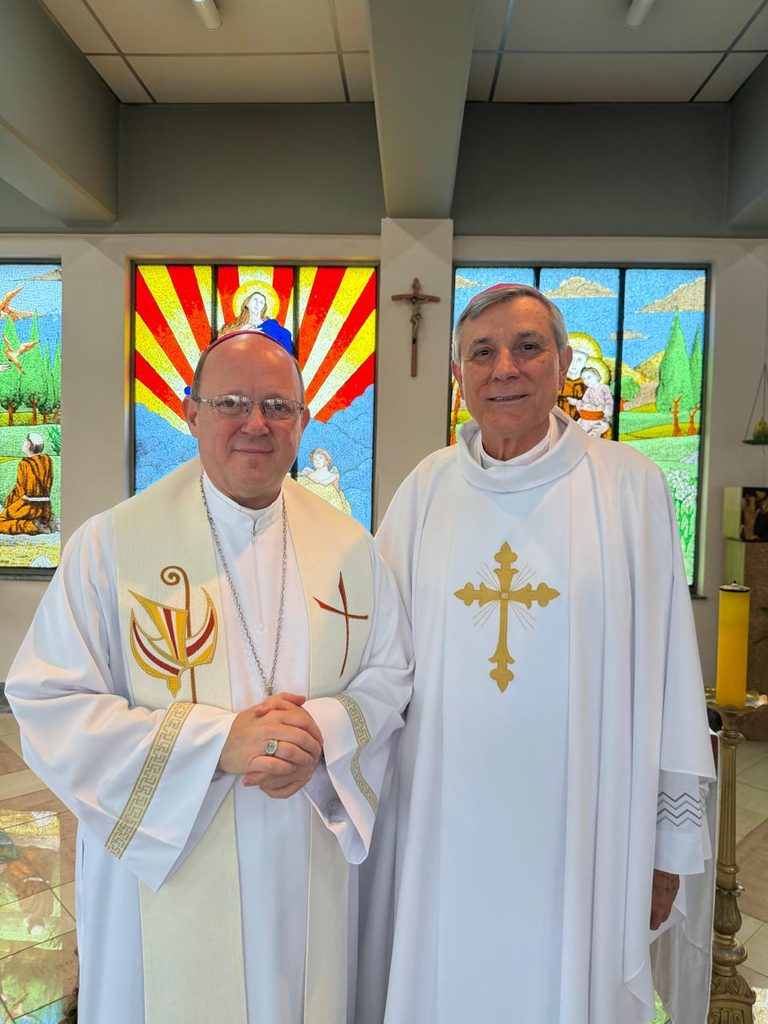 Clero da Diocese de Guaxupé participa de Formação Permanente com Dom Walter Magno sobre o Diaconado Permanente 4 - Diocese de Guaxupé WhatsApp Image 2026 10 01 at 11.44.49 1 - Diocese de Guaxupé Clero da Diocese de Guaxupé participa de Formação Permanente com Dom Walter Magno sobre o Diaconado Permanente