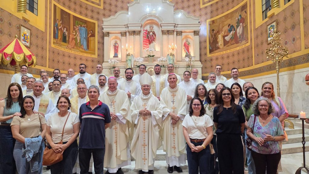 Encontro Provincial de Animação Pastoral aponta caminhos para a implementação das novas diretrizes da CNBB 2 - Diocese de Guaxupé WhatsApp Image 2026 10 13 at 20.08.36 - Diocese de Guaxupé Encontro Provincial de Animação Pastoral aponta caminhos para a implementação das novas diretrizes da CNBB